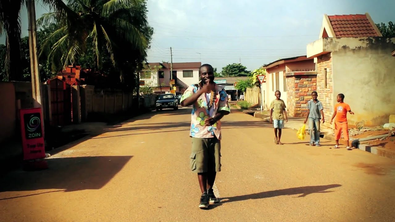 M.anifest - suffer (Official music video)