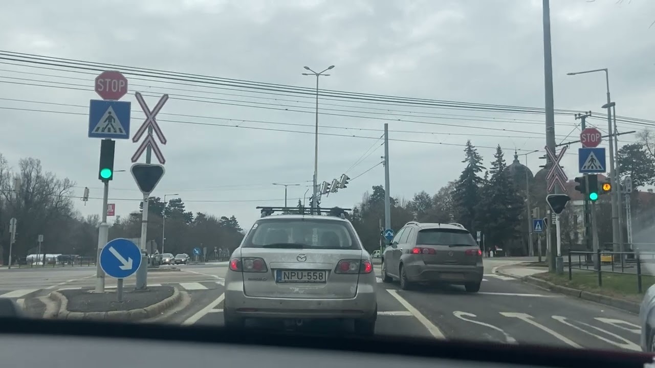 Mit és hová nézek , mikor nézek , mit csinálok... by Hidi G.