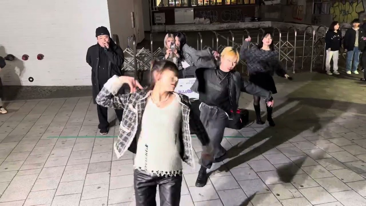 HONGDAE K-POP BUSKING - [MONSTA X] Gambler (2)