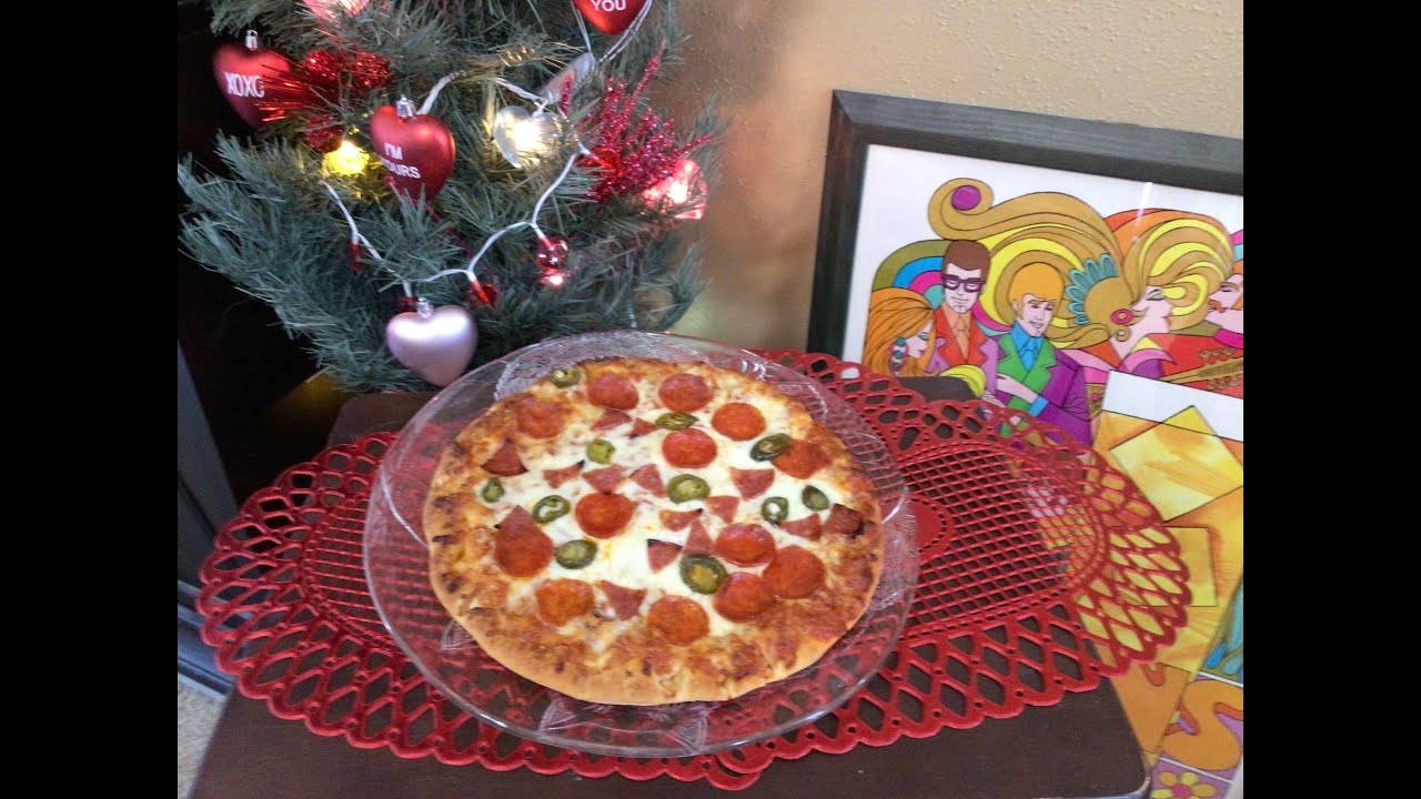 Costco Pizza for 2.80 🥳, Top Your Own Pizza! 🍕🍕🏈