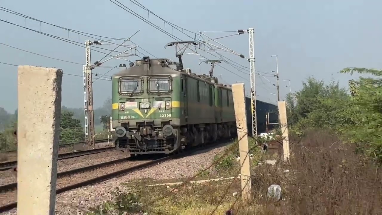 Jhansi train railway station, Bharti rail, Indian Army, train, Bhartiye rail ￼