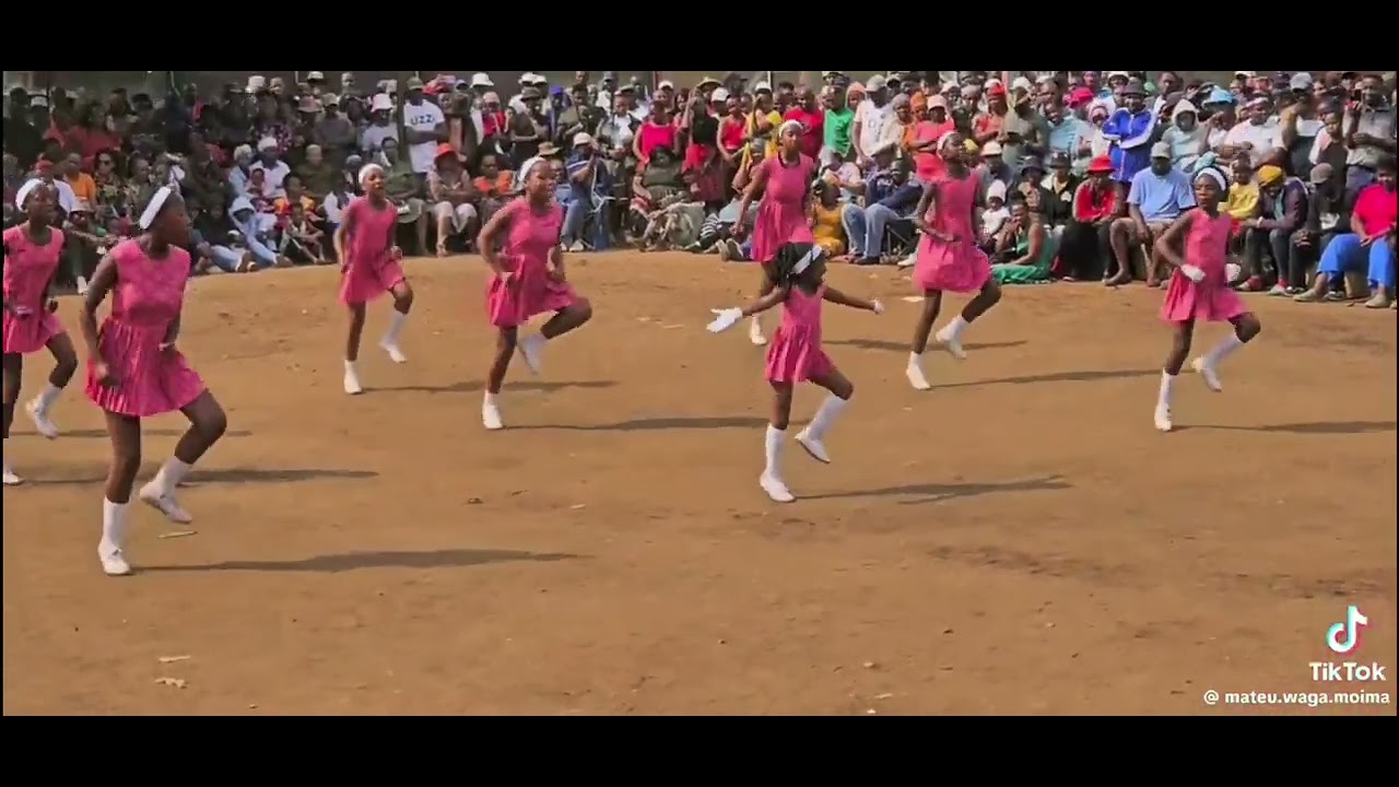 Sepedi Traditional Manyalo Dance 