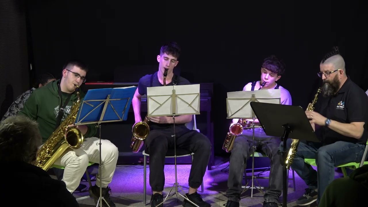 Saxofón de la Escuela de Música de Ansoáin - Antsoaingo Musika Eskolako Saxofoia