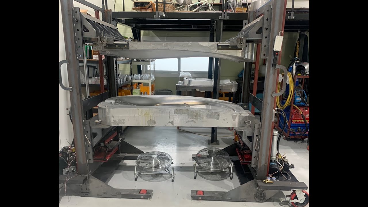 KOREA First PCM(Prepreg Compression Molding) Mass Product Process. #ARMORBILITY #김덕수카본 #이승민카본