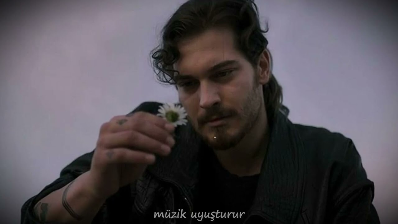 Neden Böyle Oldu Derken Dinleyeceğin Şarkılar playlist