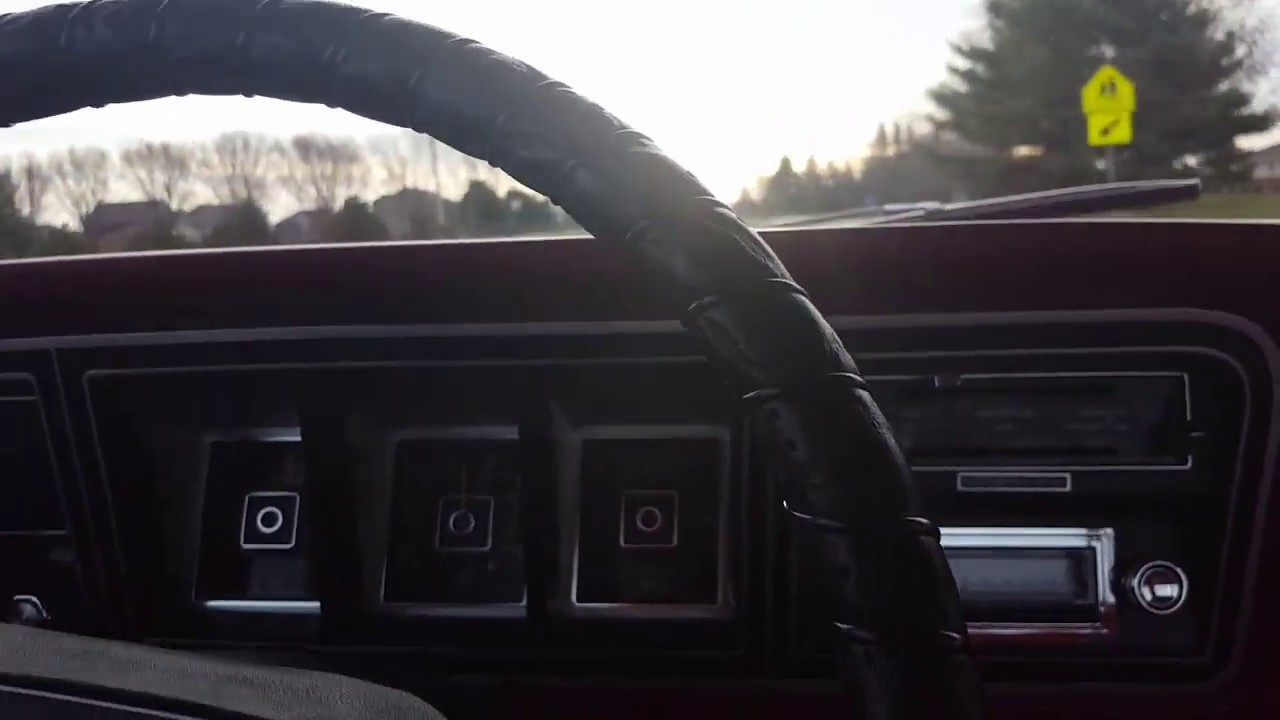 Ford 300 рядный 6-цилиндровый (4,9 л) Offy C-Series & Quick Fuel - Холодный запуск и движение