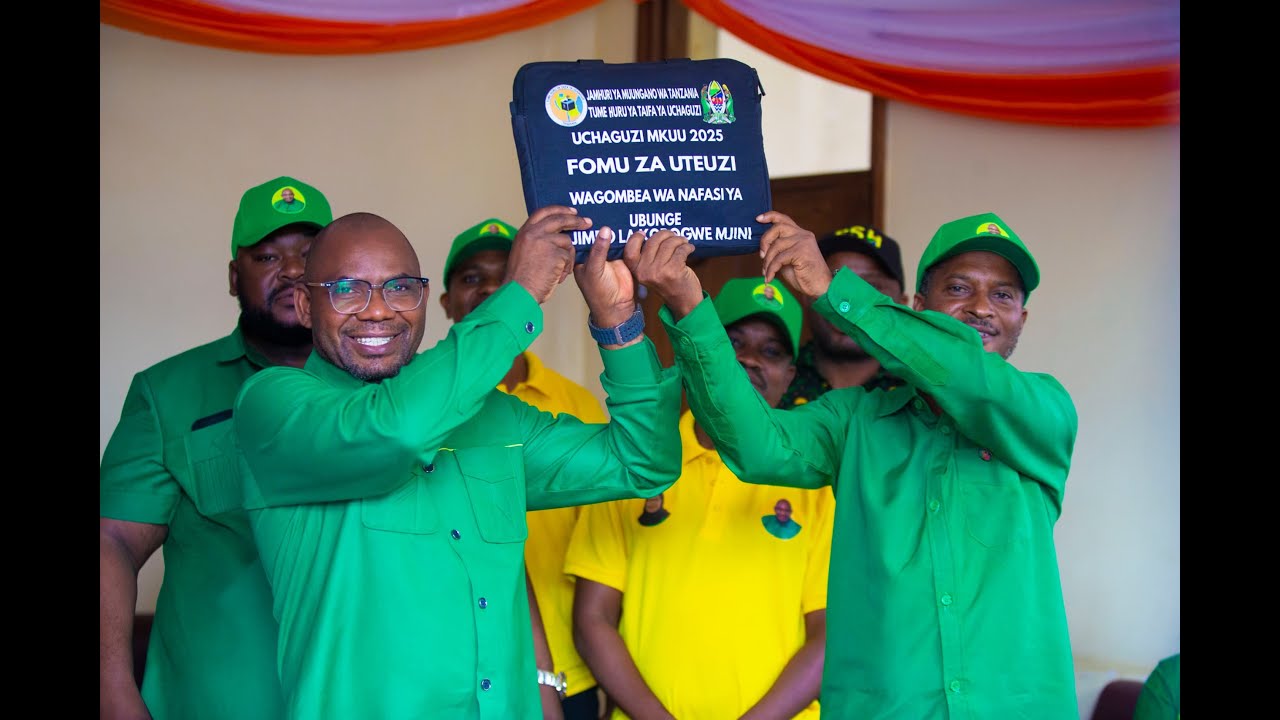 MAFURIKO YA MAPOKEZI YA WANANCHI KWA MGOMBEA UBUNGE KOROGWE MJINI...YAWAVUTIA WENGI