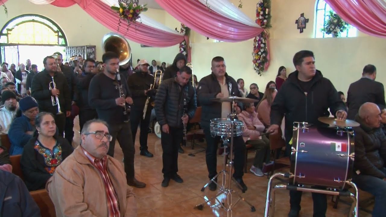 FIESTAS DE CRUCES DE BARRERAS MICHOACAN 2025  (2)