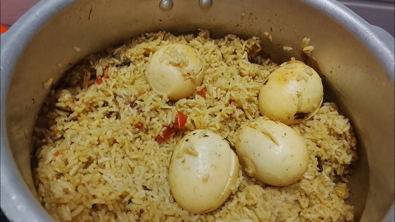 ಬ್ಲೌಸ್ ಸ್ವಿಚಿಂಗ್ /ಮೊಟ್ಟೆ ಬಿರಿಯಾನಿ ರೆಸಿಪಿ 