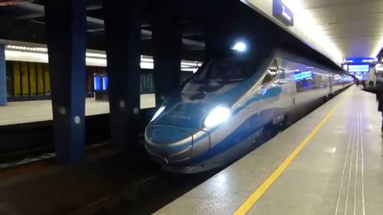 PKP-Polen - Der Bahnhof Warszawa-Centralna [1080p-HD]