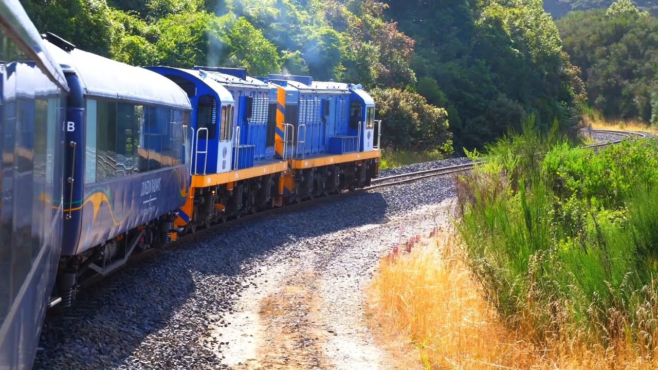 SEASIDER RAIL EXCURSION:  DUNEDIN NEW ZEALAND