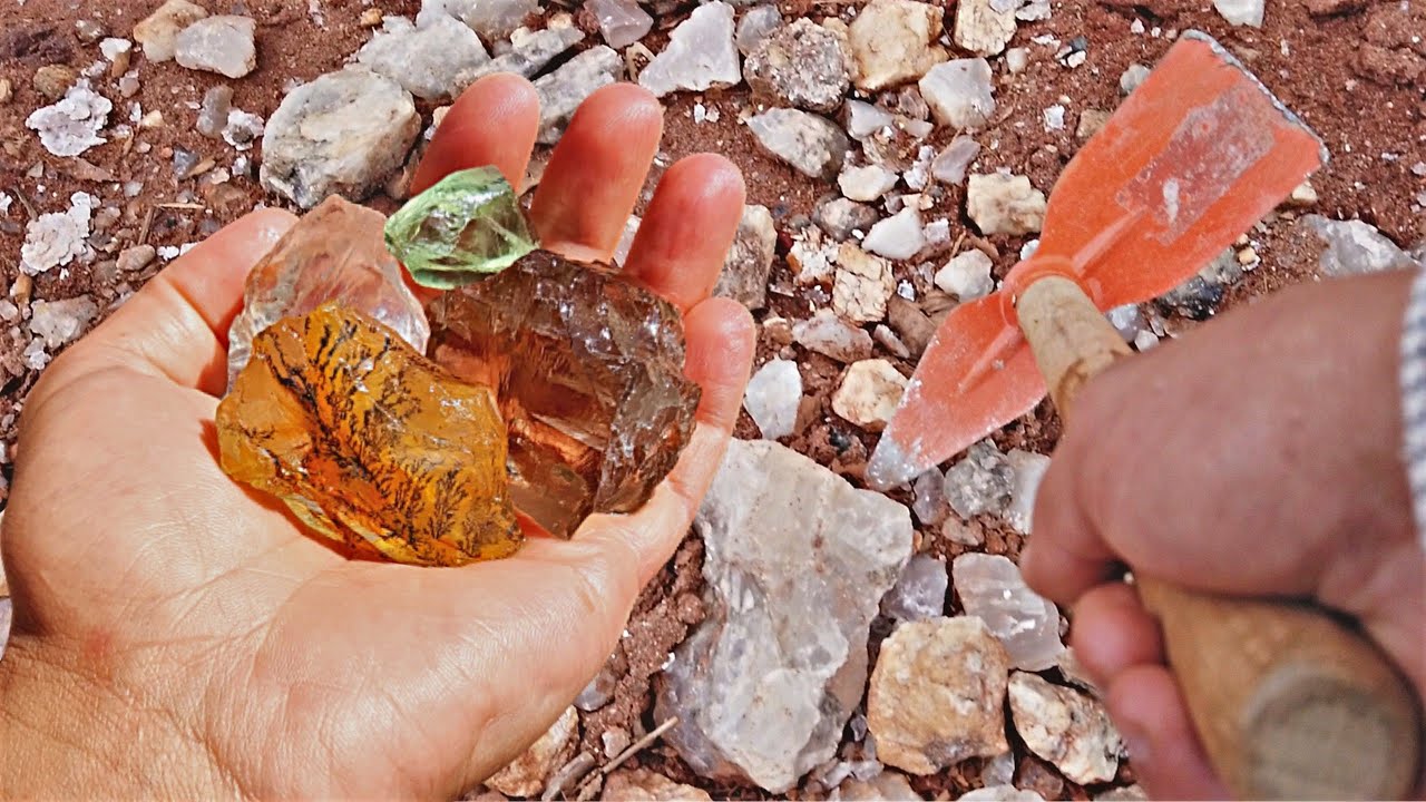Encontrei Pedras Valiosas Quilos de Pedras Preciosas na Estrada
