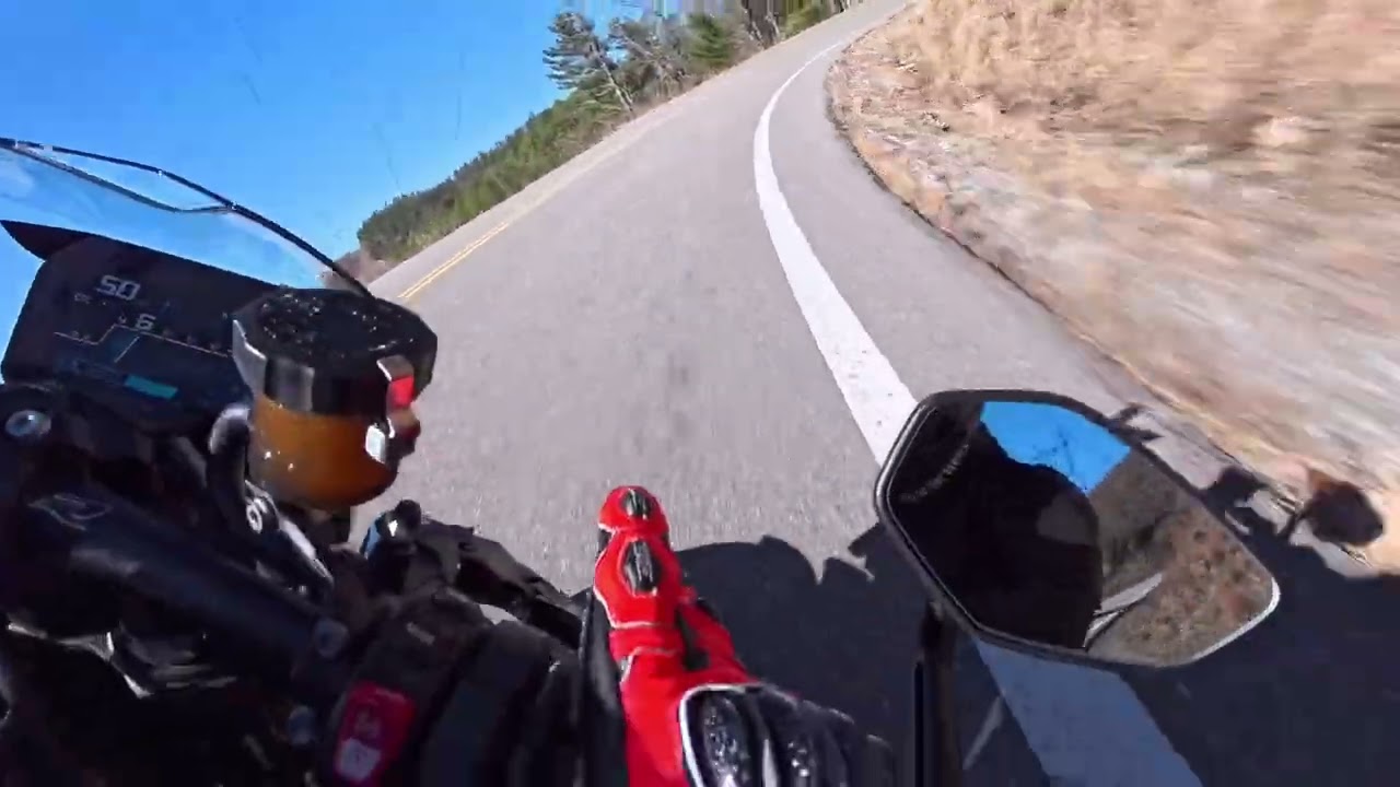 Ducati V4R and M1000R vs The Dragon