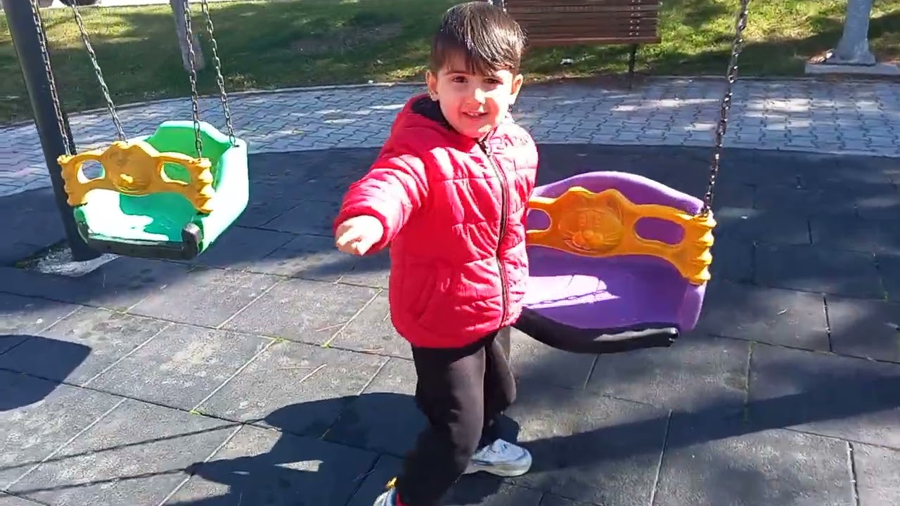 Güneşi Gördük, Parka Koştuk! ☀️