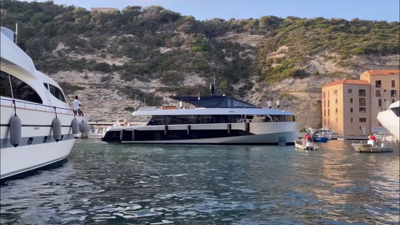 Wally Why 200 Docking in Bonifacio