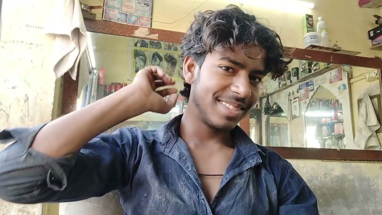 Friend ka pas 😙 haircut ka liya dost ka dukan par gya tha || 