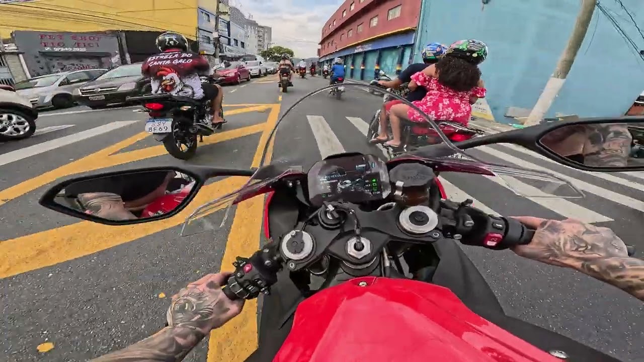 S1000RR ACABANDO COM O COMBOIO