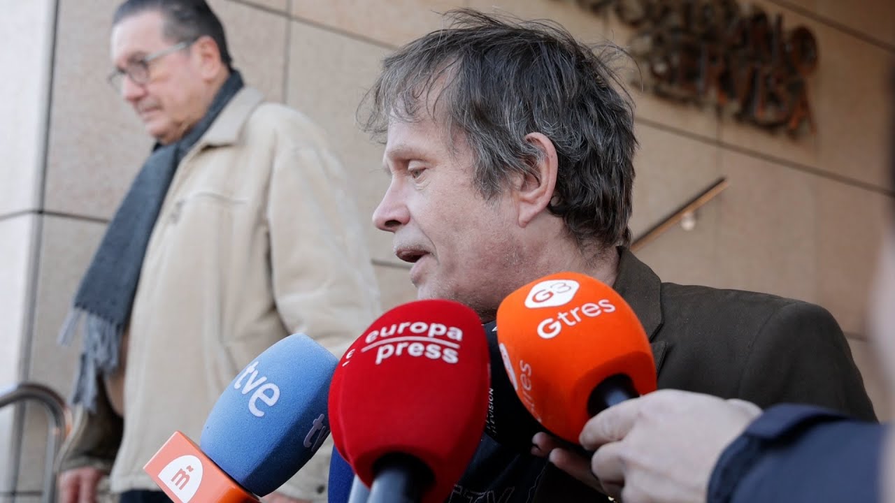 El hijo de Arévalo explica por que echó a Malena Gracia del tanatorio
