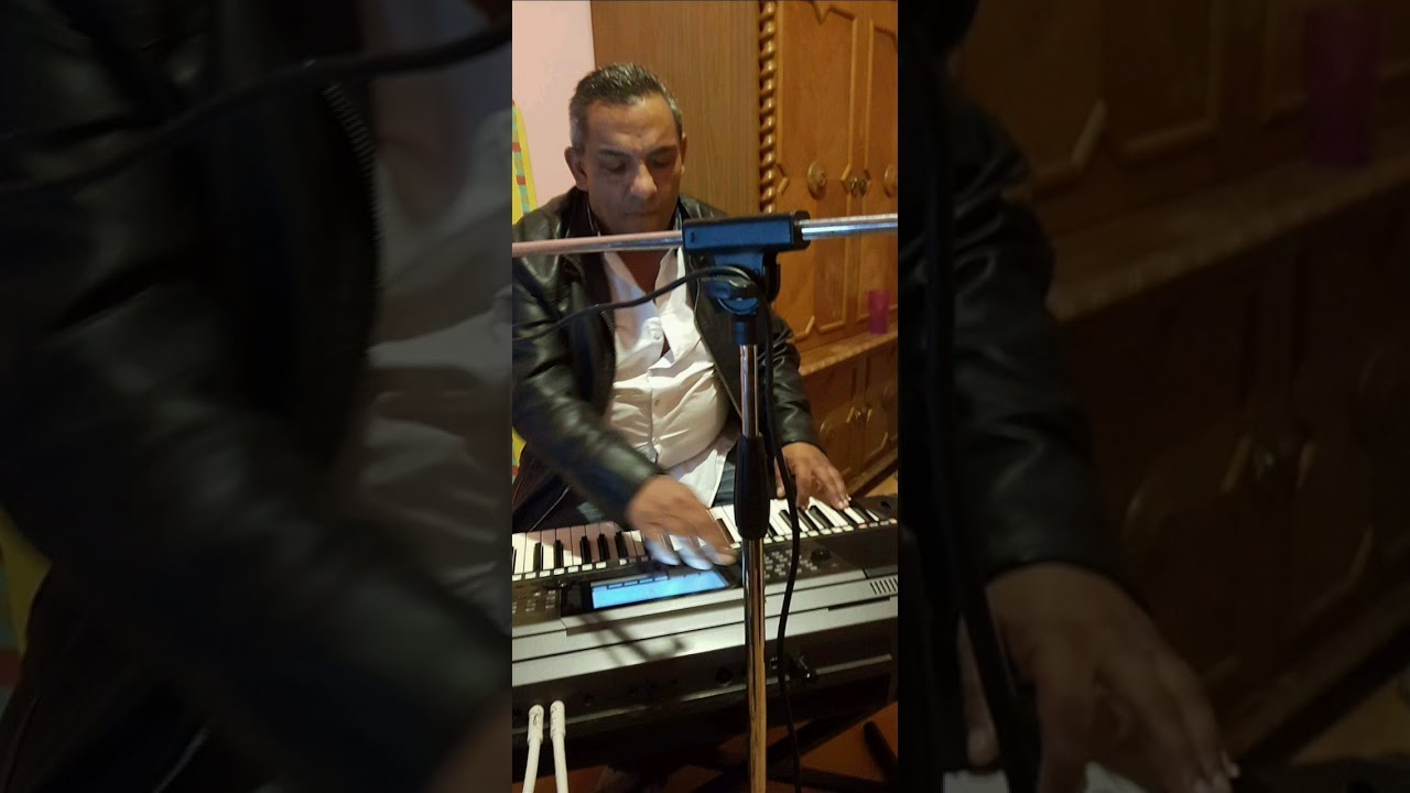 Csóré Béla - Kerek asztal mellett 12 Perces egyveleg!  