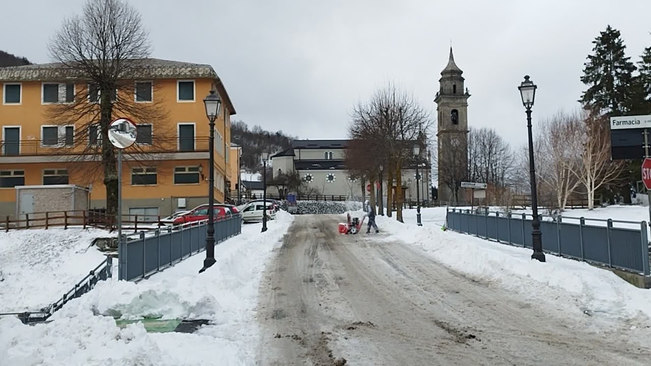 Freddo e neve nel week end in Liguria. Fiocchi anche a quote collinari