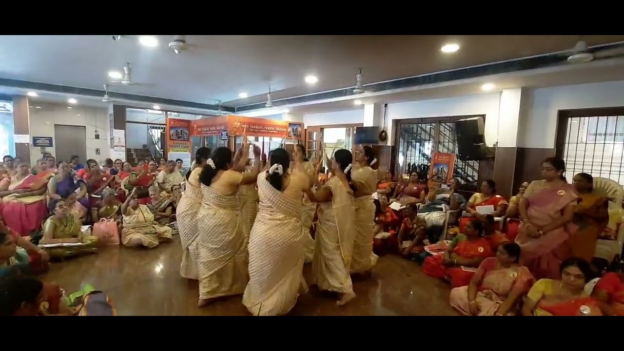 Kolattam in guruvayoor..(Narayaneeyam parayanam)🙏