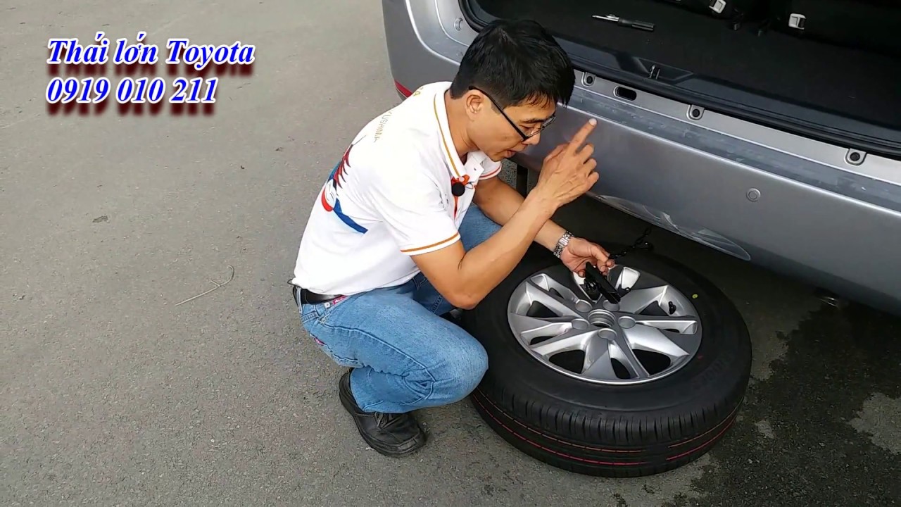 Thay lốp dự phòng | Hướng dẫn thay lốp dự phòng xe Innova - Fortuner | Thái Lớn