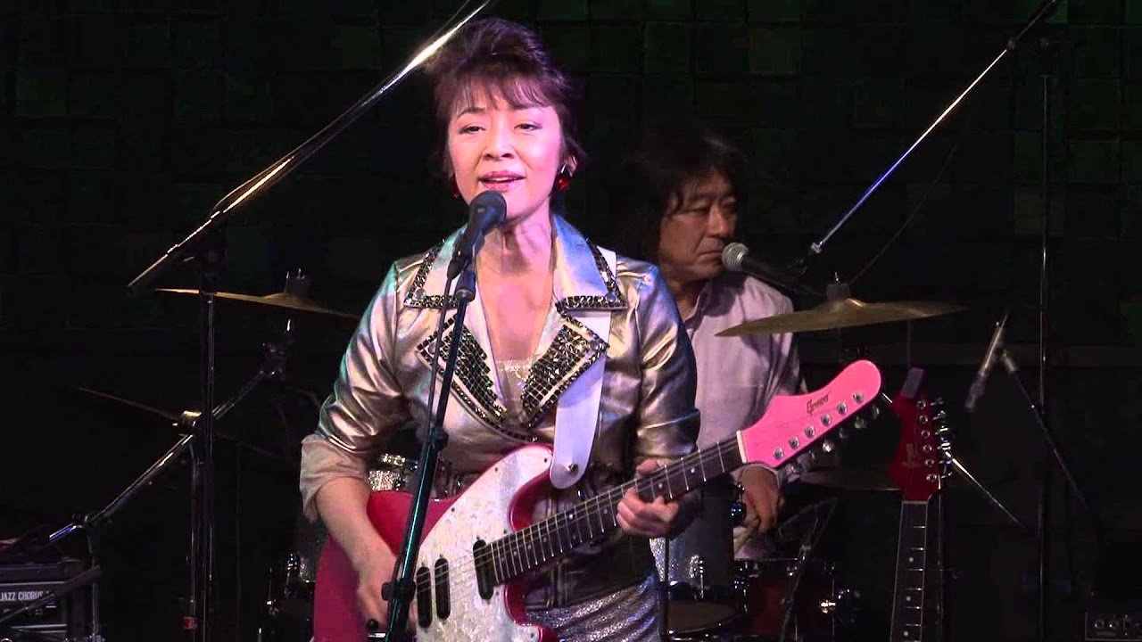 ジューシィ・ハーフ「ふりむかないで」【HD】