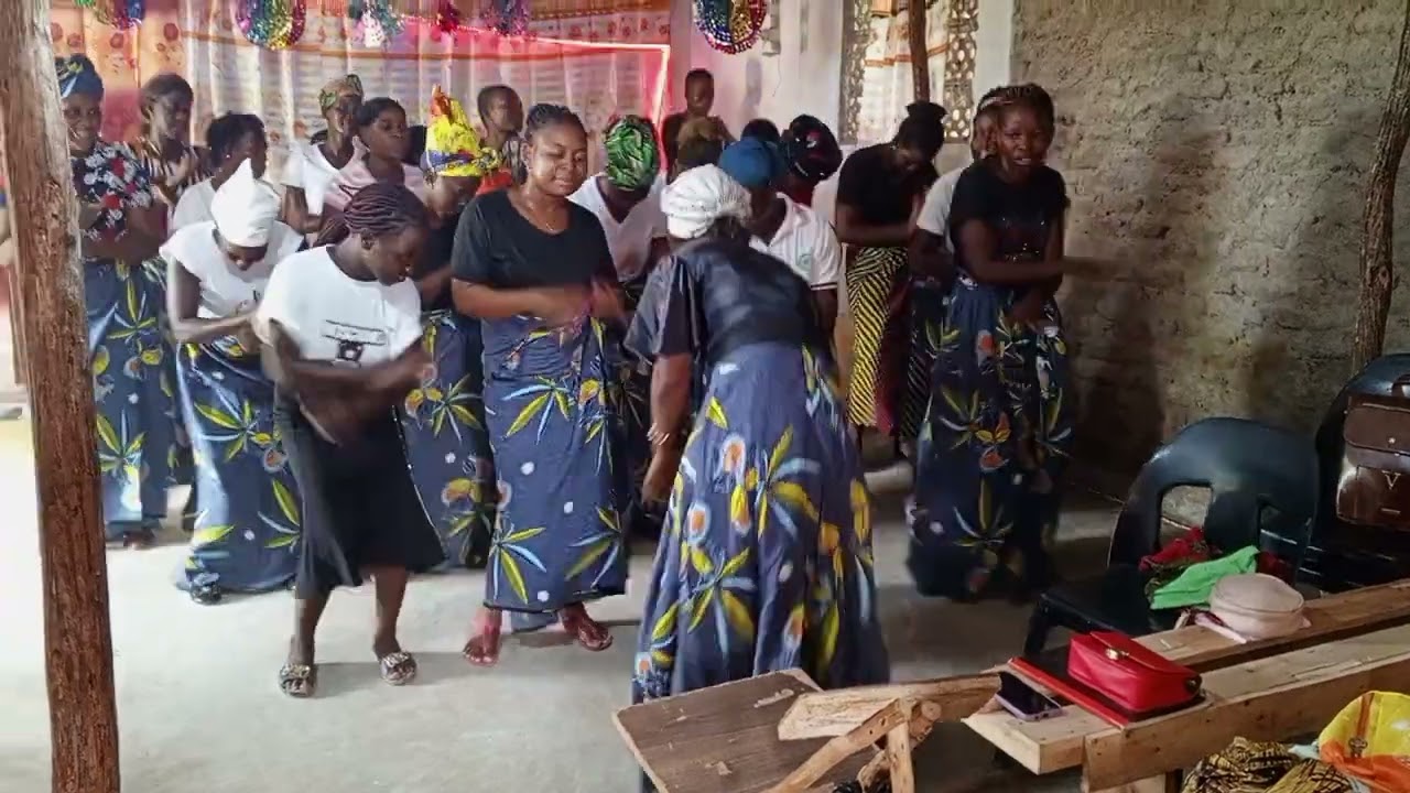 Mães da igreja evangélica onipotência de Deus--sede matundo -tete 