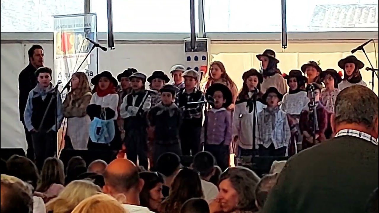 Rouxin&oacute;is do Alentejo - Moda do assobio