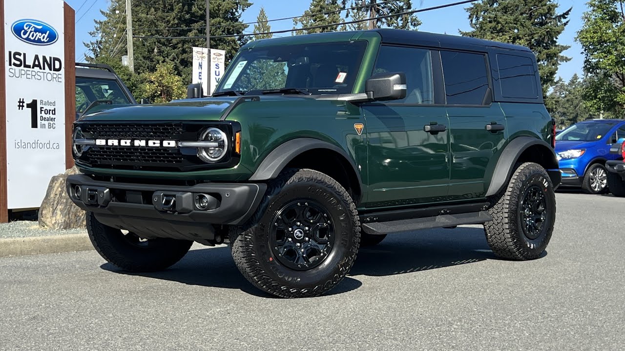 2025 Ford Bronco Badlands + G.O.A.T Modes, Hard Top, Dual Climate Control Review | Island Ford 25613
