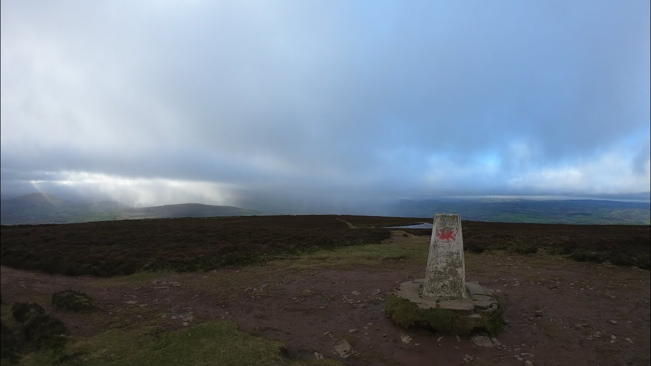 Bwlch to Llangorse Mountain- A Classic Brecon Beacons Walk
