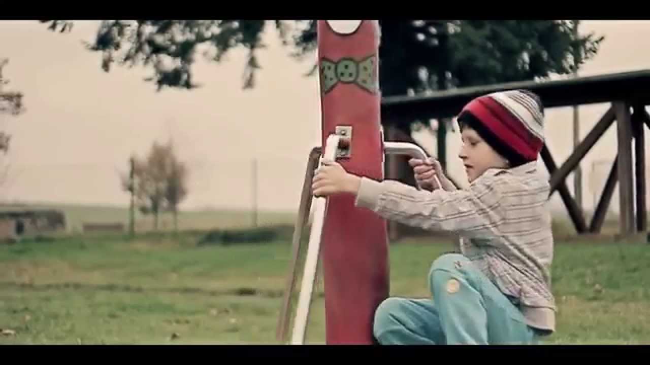 Cartisss & R 3 M   Děcka feat  Fadrc, Artee OFFICIAL VIDEO