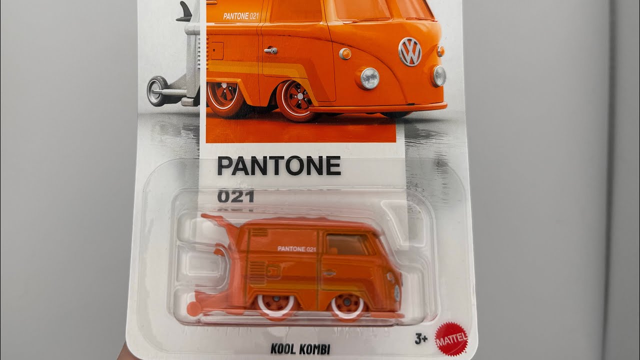 HOT WHEELS SILVER SERIES 021 VW KOOL KOMBI 4/6 PANTONE VON 2026 VOLKSWAGEN BULLI