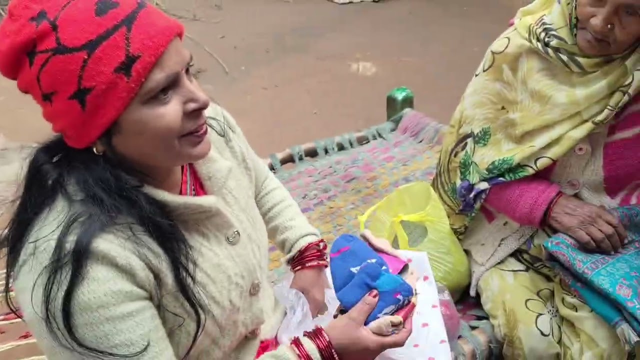 Mummy aur main aaj Gaon jaenge🛵#tendingvideo #viralpublic #dailyvlogs #supportmychannel #village