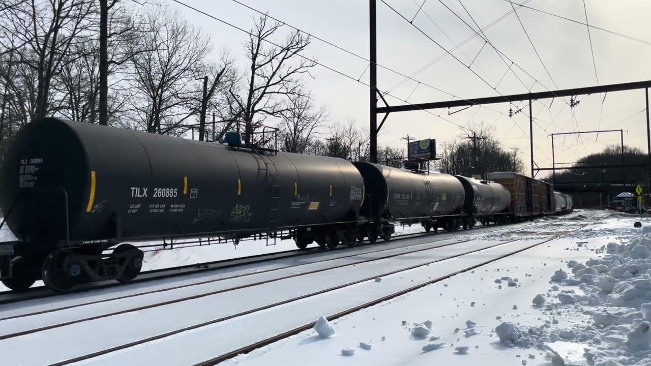 CSX M404 Eastbound Thru Woodbourne With 3 engines 