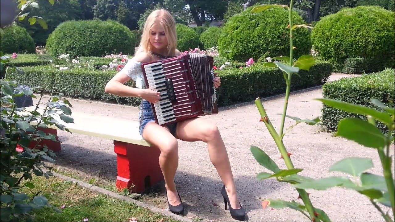 Paolla Sofia -- Lipka