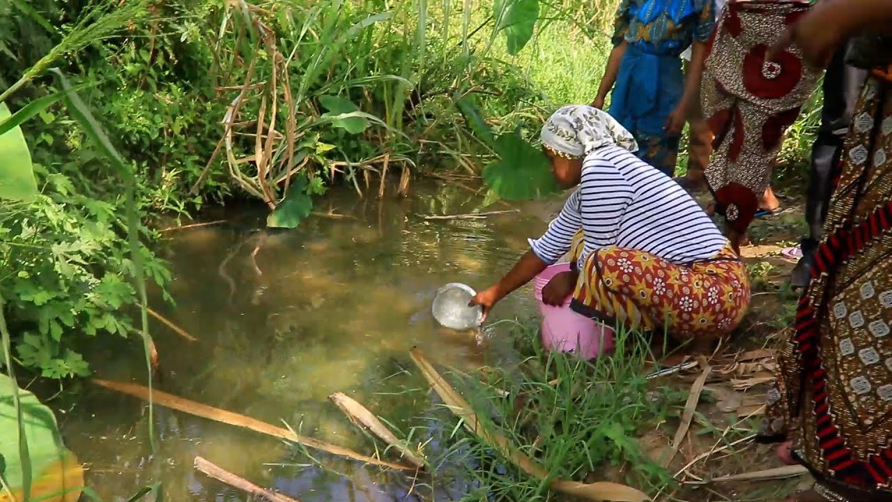 UKOSEFU WA MAJI SAFI YAWAWEKA WAKAZI WA KINYEREZI HATARINI