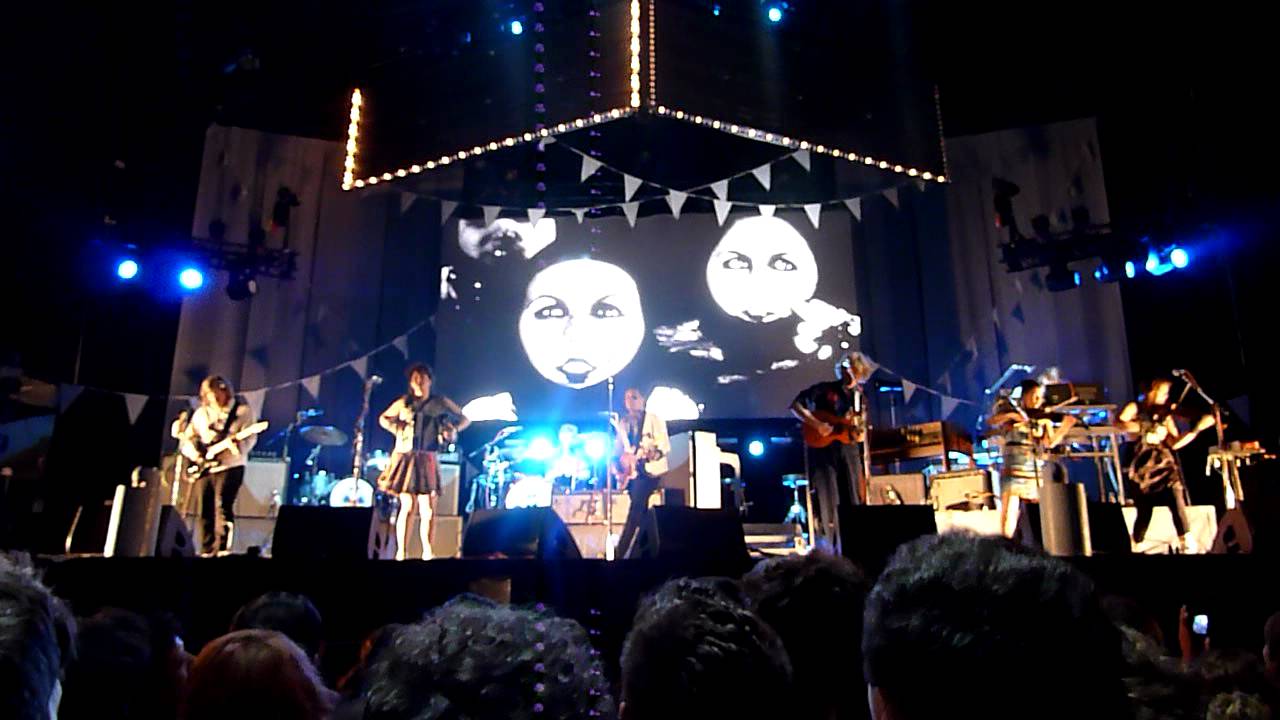 Arcade Fire 1 @ Guggenheim Bilbao