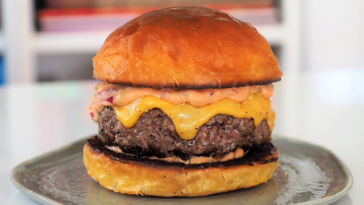 Hokkaido S&uuml;tl&uuml; Burger Ekmeği Tarifi ve Baştan Sona Burger Tarifi