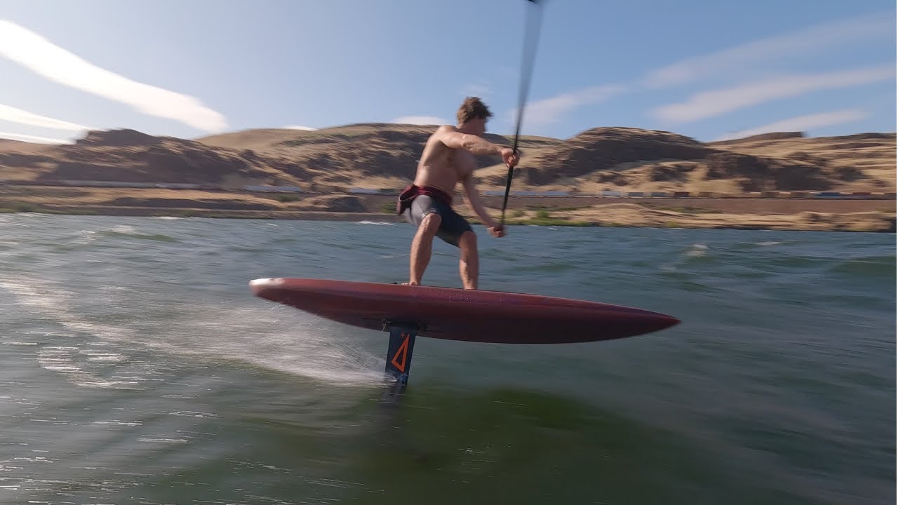 Hood River Hot Laps - Foiling a Smoking day Out East