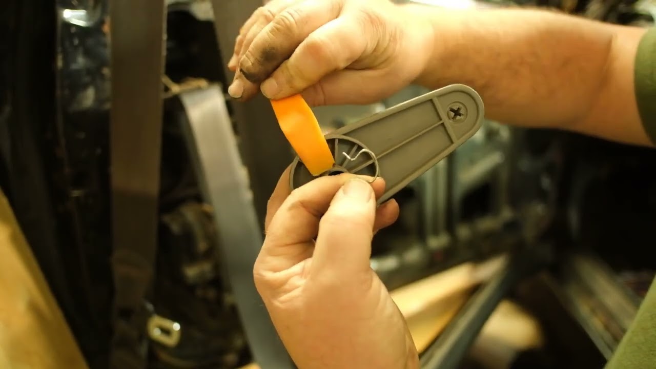 Installing Remote Door Lock Actuators on a Geo Metro