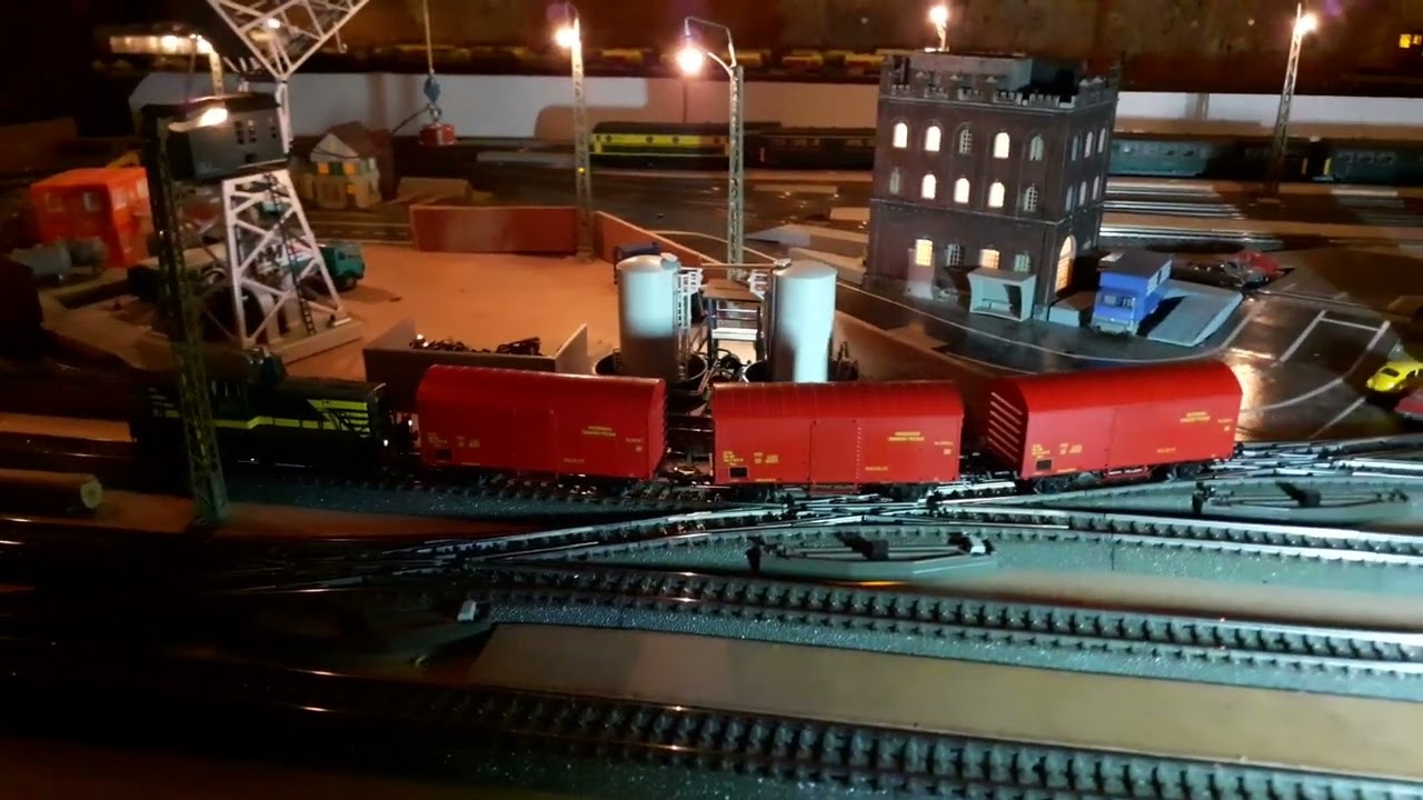 20250526 NMBS 8030 met type GLms wagens levert aan Belgische Post