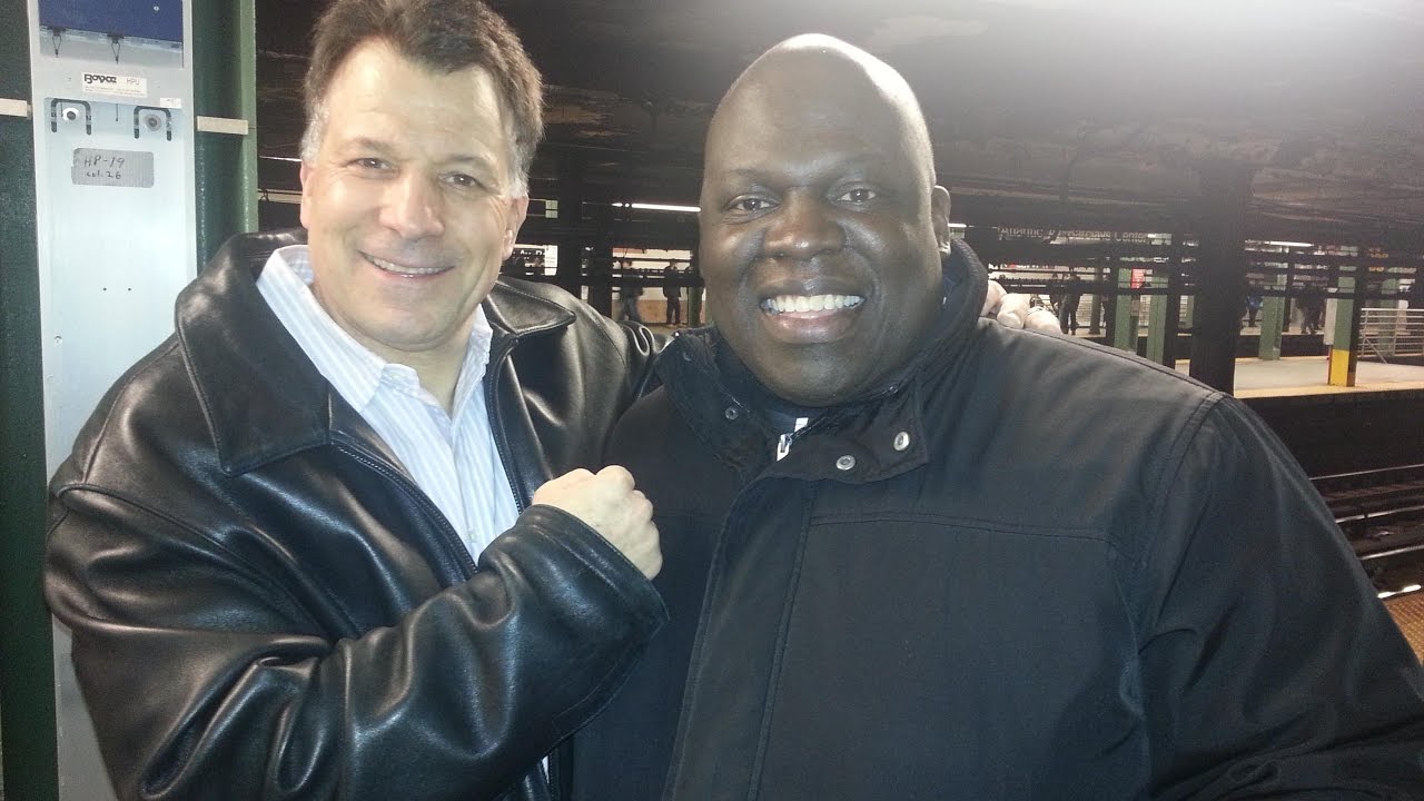 DO Boxing Show &ndash; Episode 353 &ndash; Catching up with referee Arthur Mercante