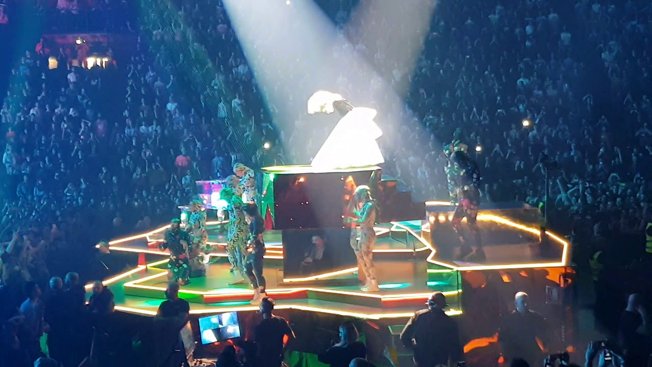 LADY GAGA LIVE | Born The Way / [Live In Milan 18.01.2018 Joanne World Tour]