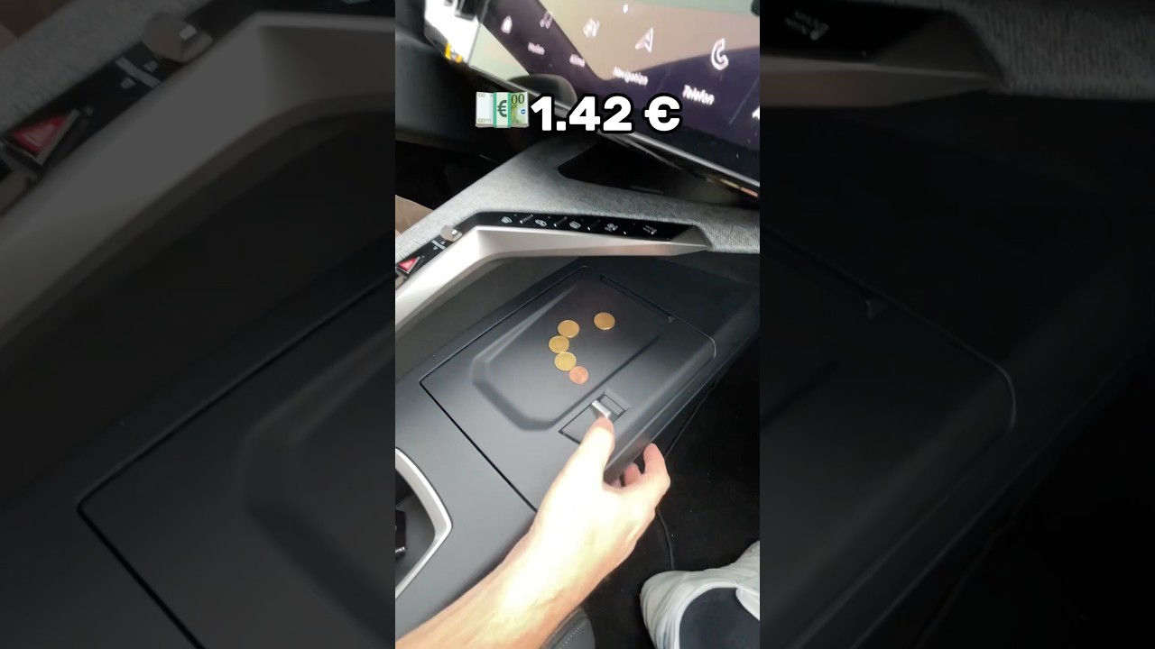 Magic storage compartment in the Peugeot 3008! 🪄