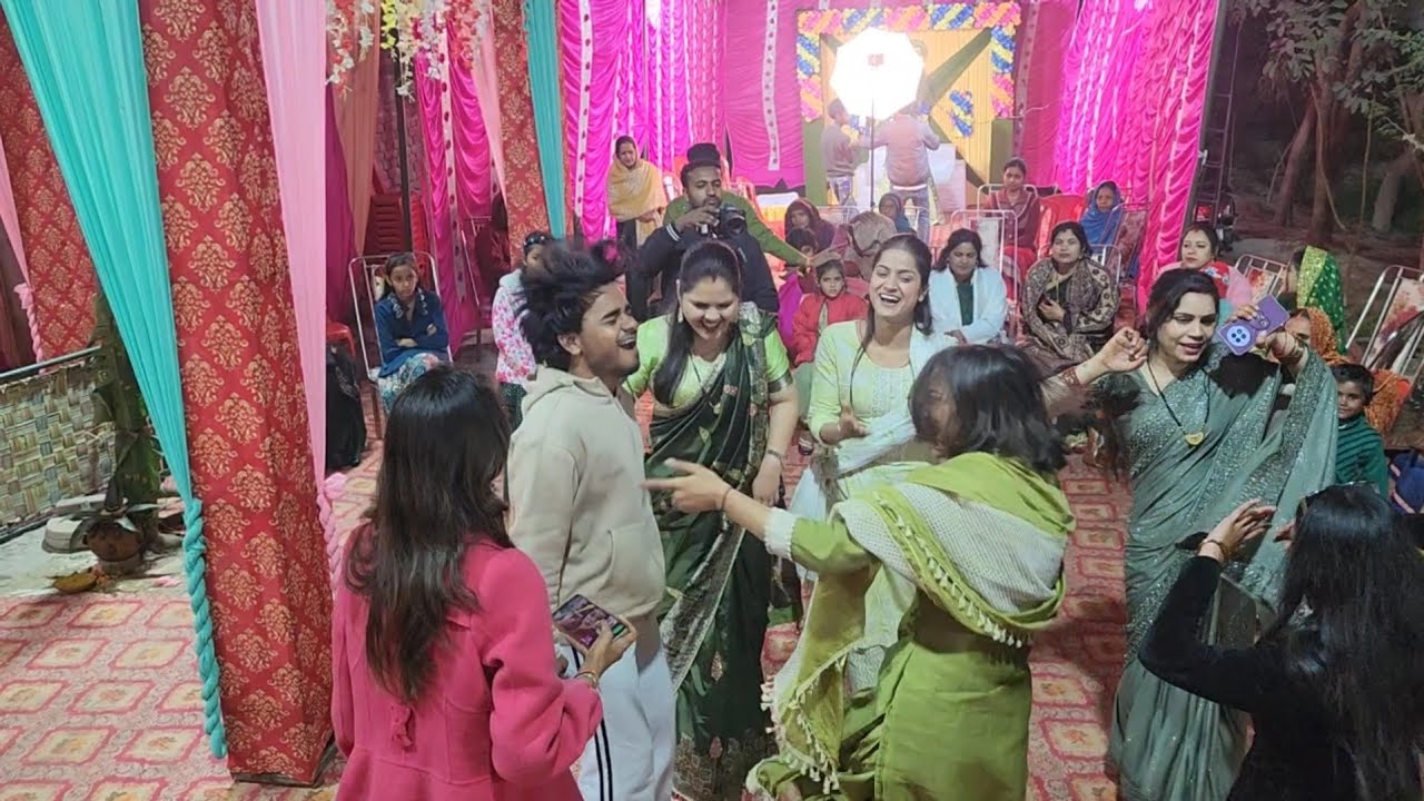 Crazy Dance of Family 😍 #dance #trending 