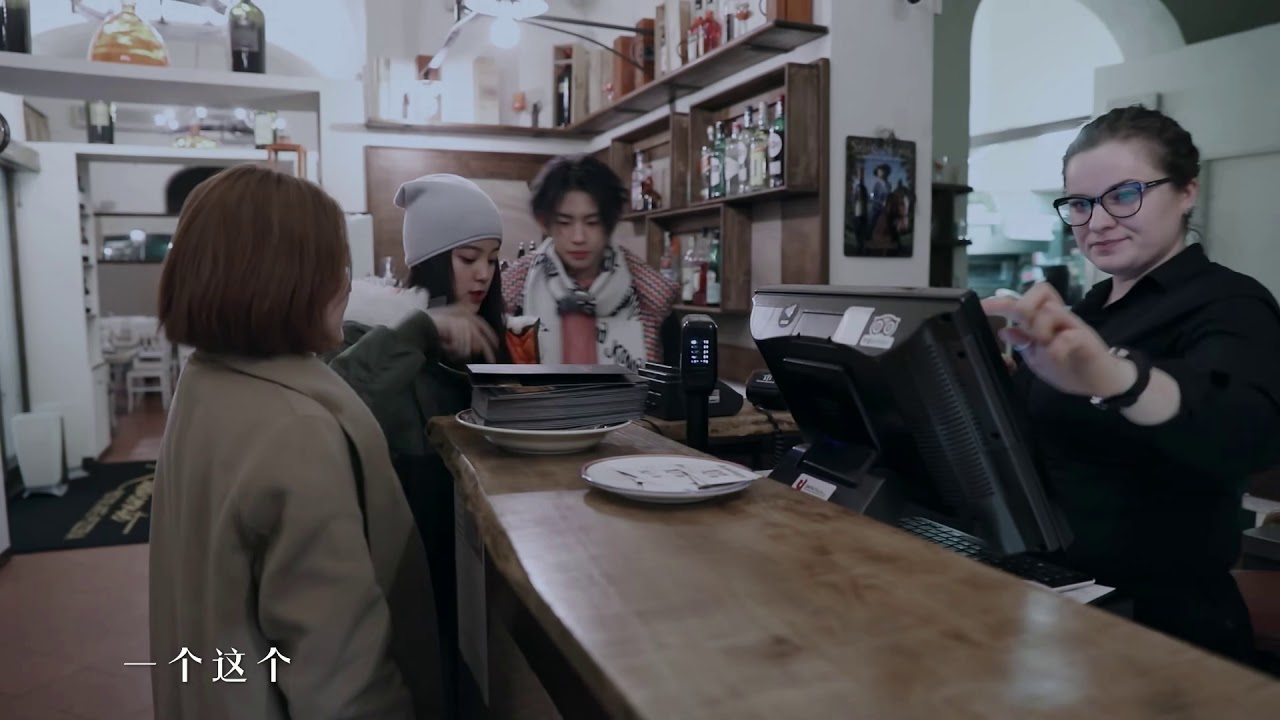 《小姐姐的花店》幕后：欧阳娜娜肩负“重任”独自买饭
