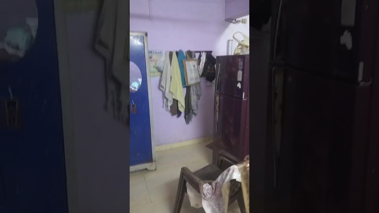 2 bhk flat for sale 3rd floor near by road  old carpet750 sqft good investment for family 24lakh.