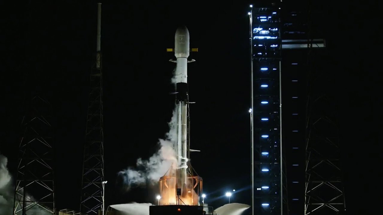 Blastoff! SpaceX launches 29 Starlink satellites from Florida, nails landing
