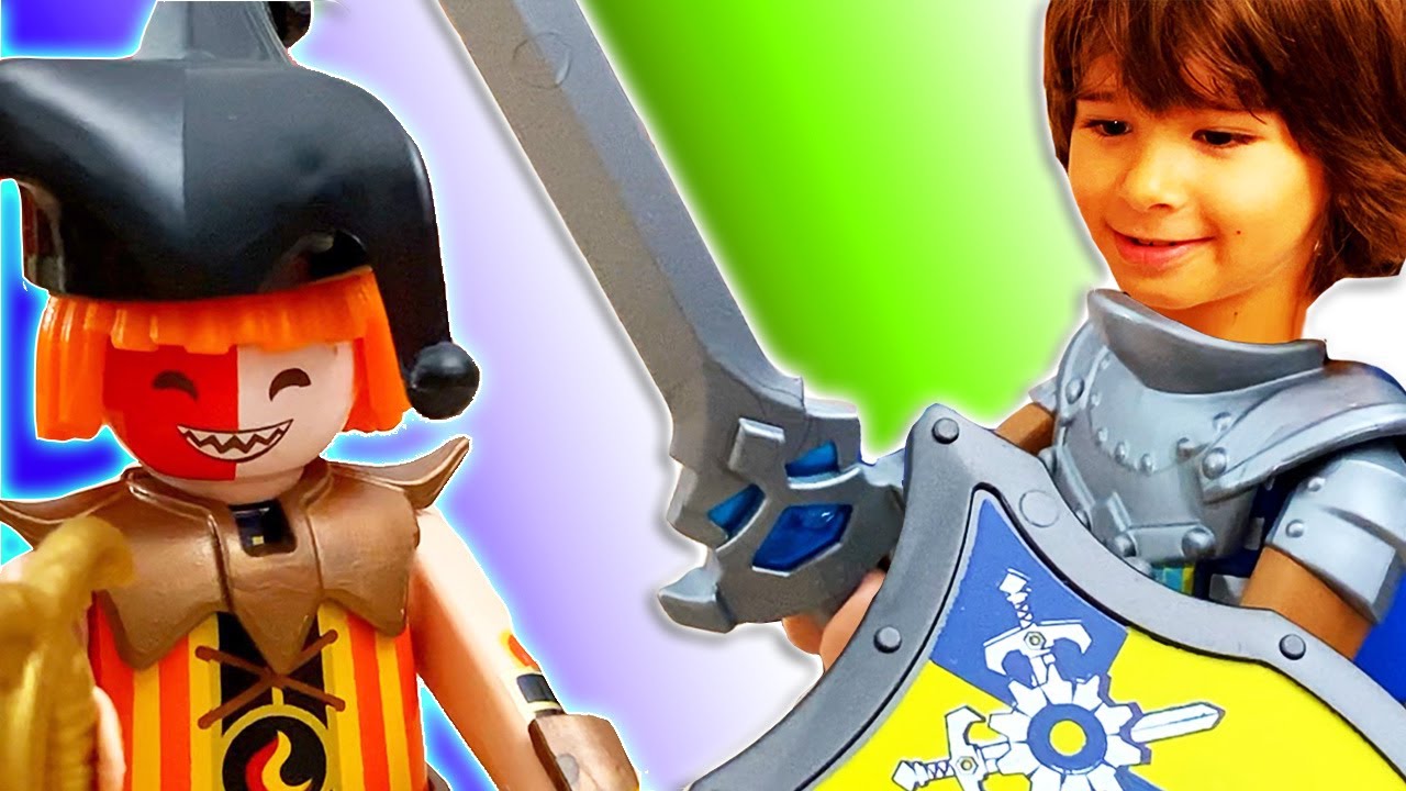 Dani y Evan DEFIENDEN el GRAN CASTILLO de PLAYMOBIL NOVELMORE